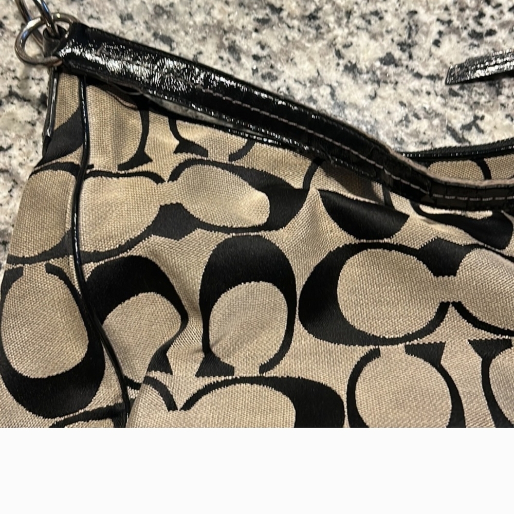 Coach Black and Tan Signature Shoulder Bag - Picture 5 of 8